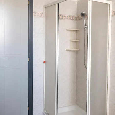 Immobiliare La Rosetana - Residenza Genzano شقة روزيتو ديلي أبروتسي